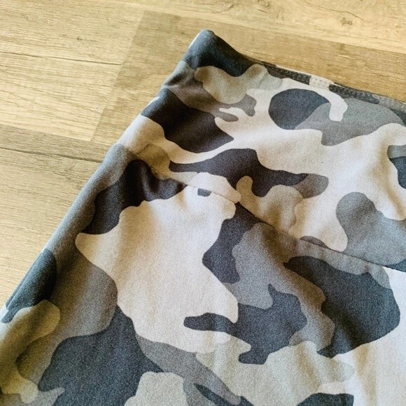 Hippie Rose High-Waist Gray  Camo Leggings yoga gym size S running casual - Picture 9 of 10